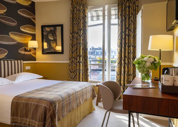 Hotel Clement
